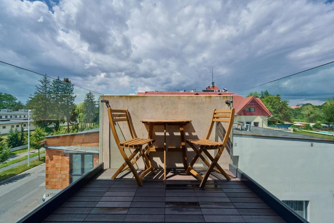 Apartment By The Oder River Wroclaw By Noclegi Renters Exterior foto